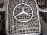 MERCEDES 190 PONTON&.JPG
