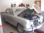 MERCEDES 190 PONTON&.JPG