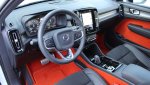 2018-volvo-xc40-live (2).jpg