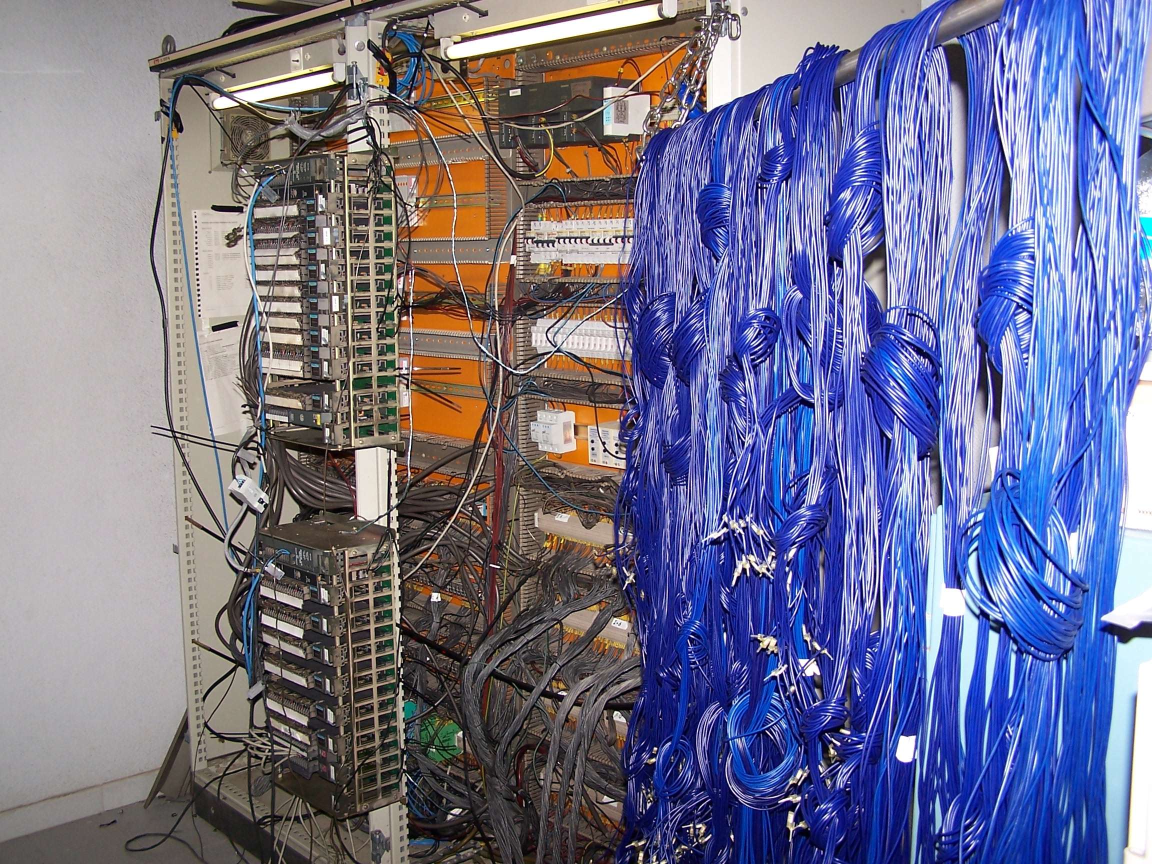 1002582b.jpg