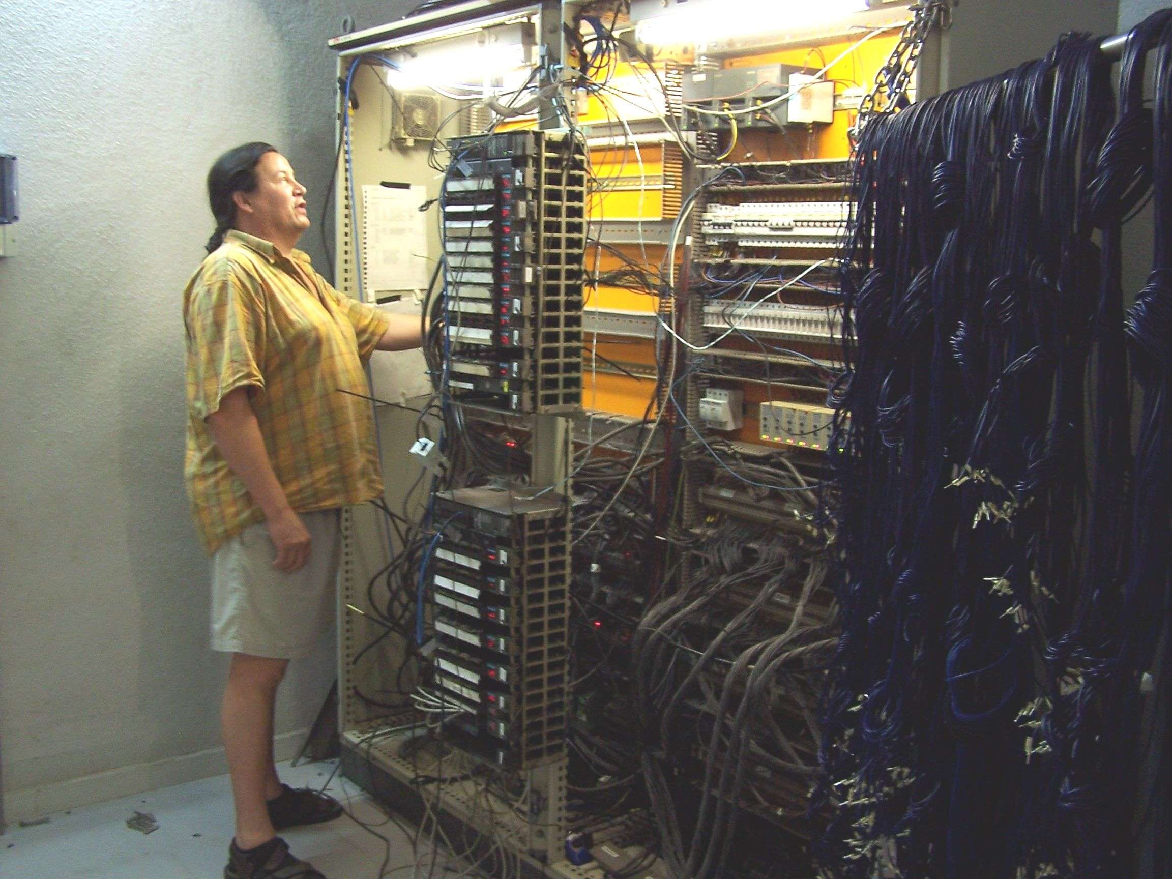 1002596n.jpg