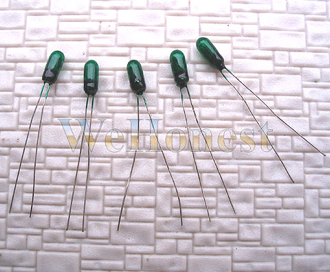 GrainOfWheatBulbs_Green3mmNoWires12V_01.jpg